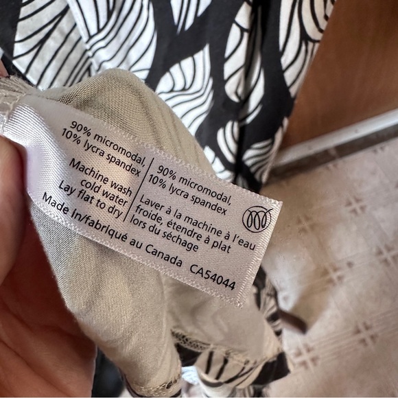 MIIK Leaf/Tropical Dress - Picture 4 of 4